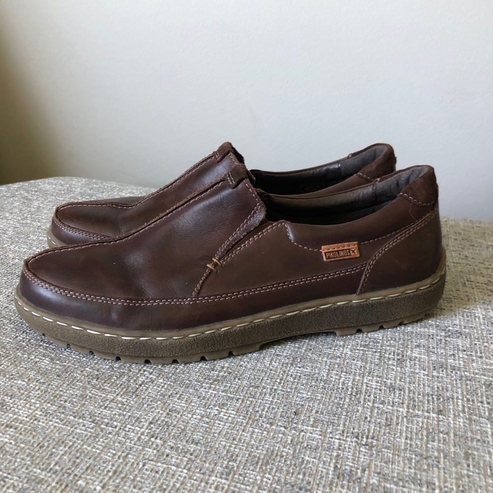 Pikolinos leather loafer driving shoes
